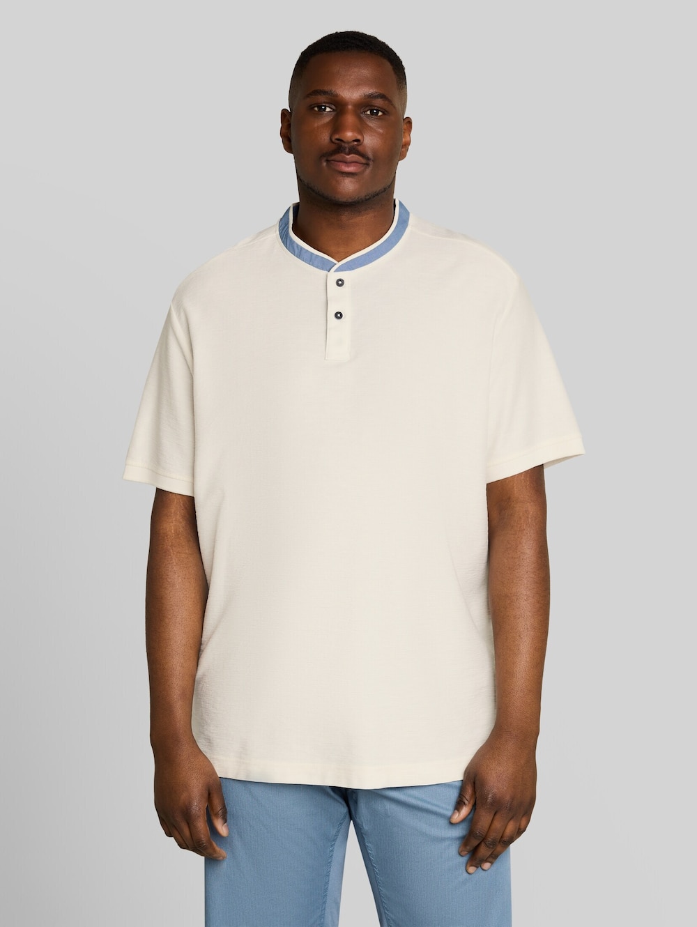 Poloshirt mit Stehkragen