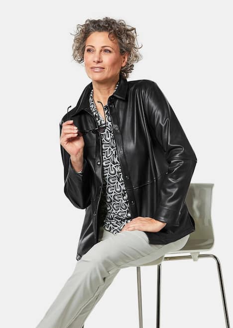 Lässige Blusenjacke in Lederoptik