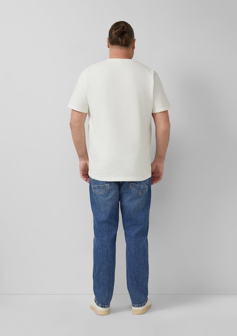 Strukturiertes T-Shirt
