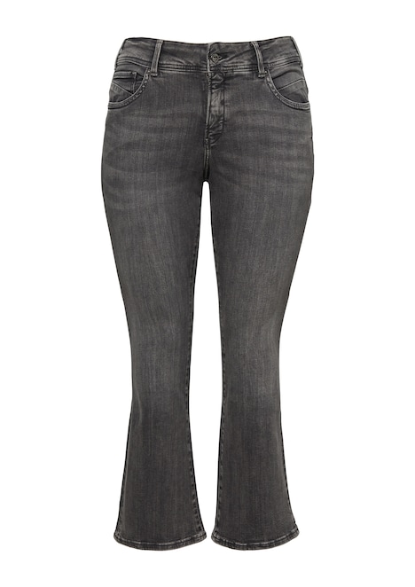 Jeans / Slim Fit / Mid Rise / Bootcut Leg