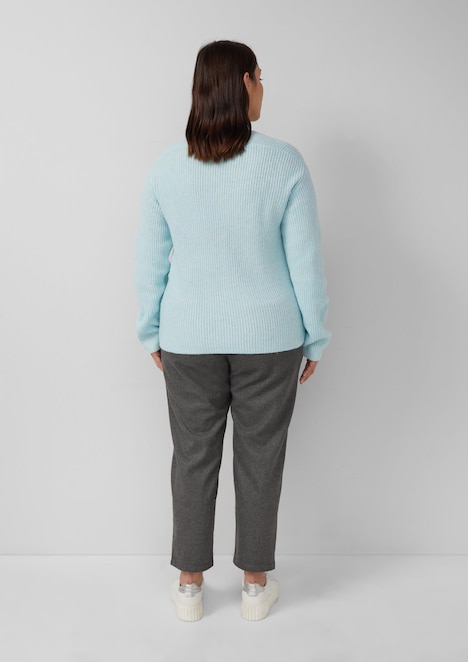 Weicher Strickpullover im Relaxed Fit mit V-Ausschnitt