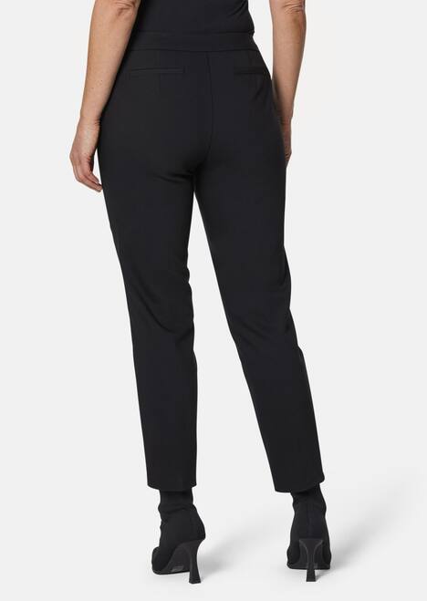 Sportive Jerseyhose mit figurformendem Einsatz