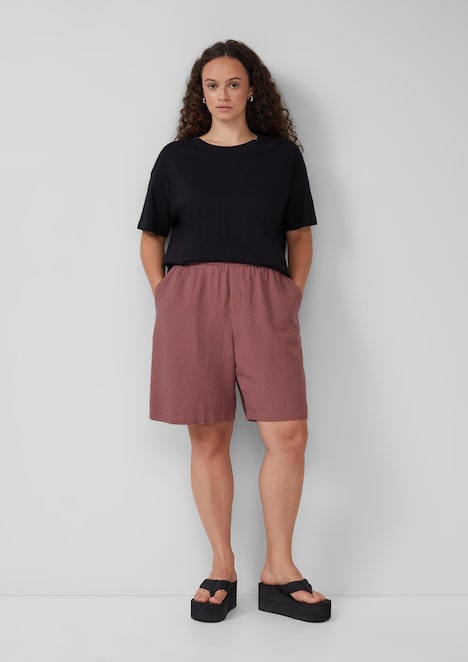 Shorts aus Leinen-Viskose-Mix
