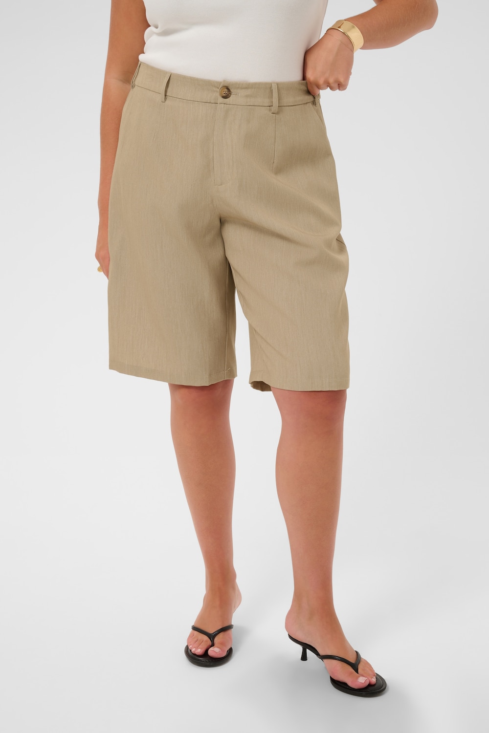 Short Loose fit