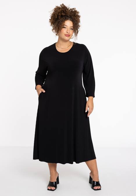 Kleid mit falten