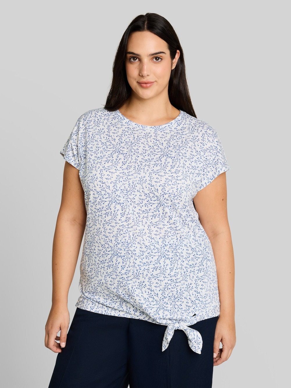 T-Shirt mit Knotendetail