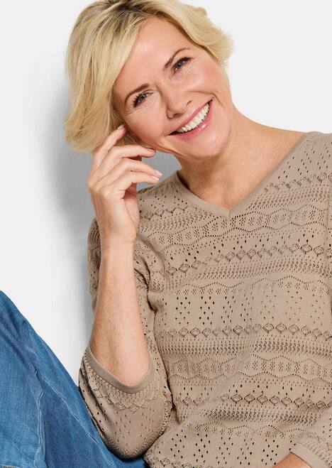 Sommerpullover mit V-Ausschnitt