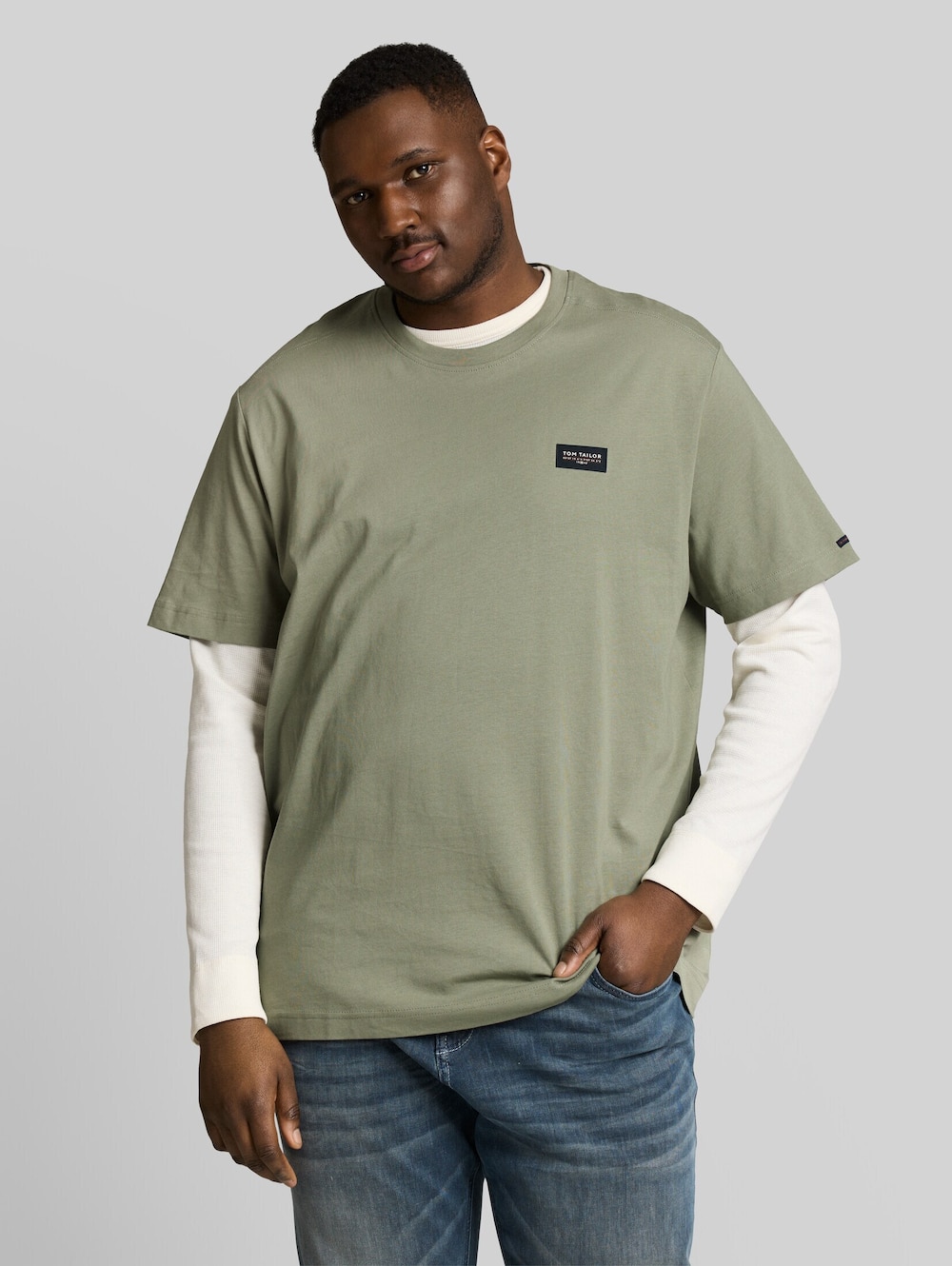 T-Shirt aus Baumwolle mit Logo-Badge
