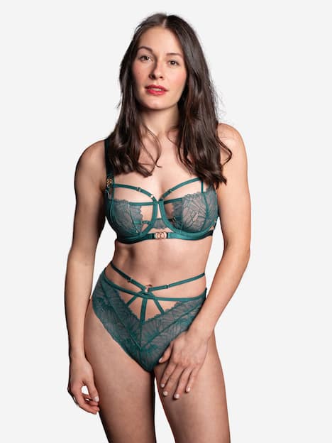 High-Brazilian FemFatale