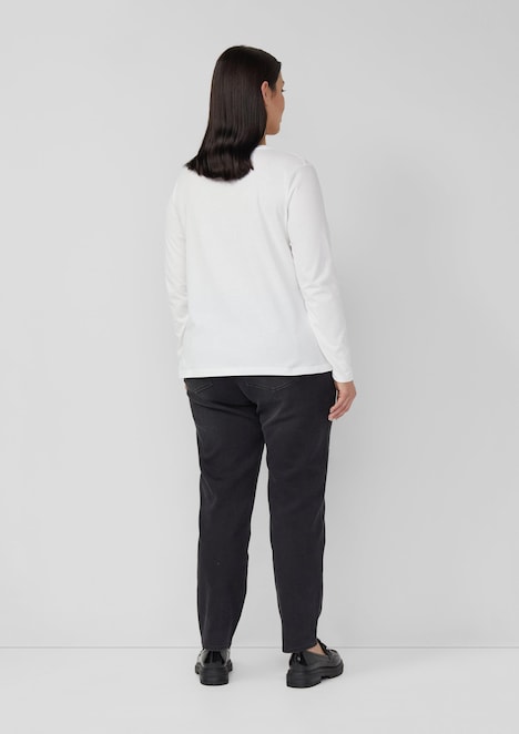 Weiches Langarmshirt mit Schmucksteinen