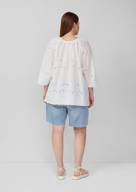 Bluse mit Lochspitzen-Details
