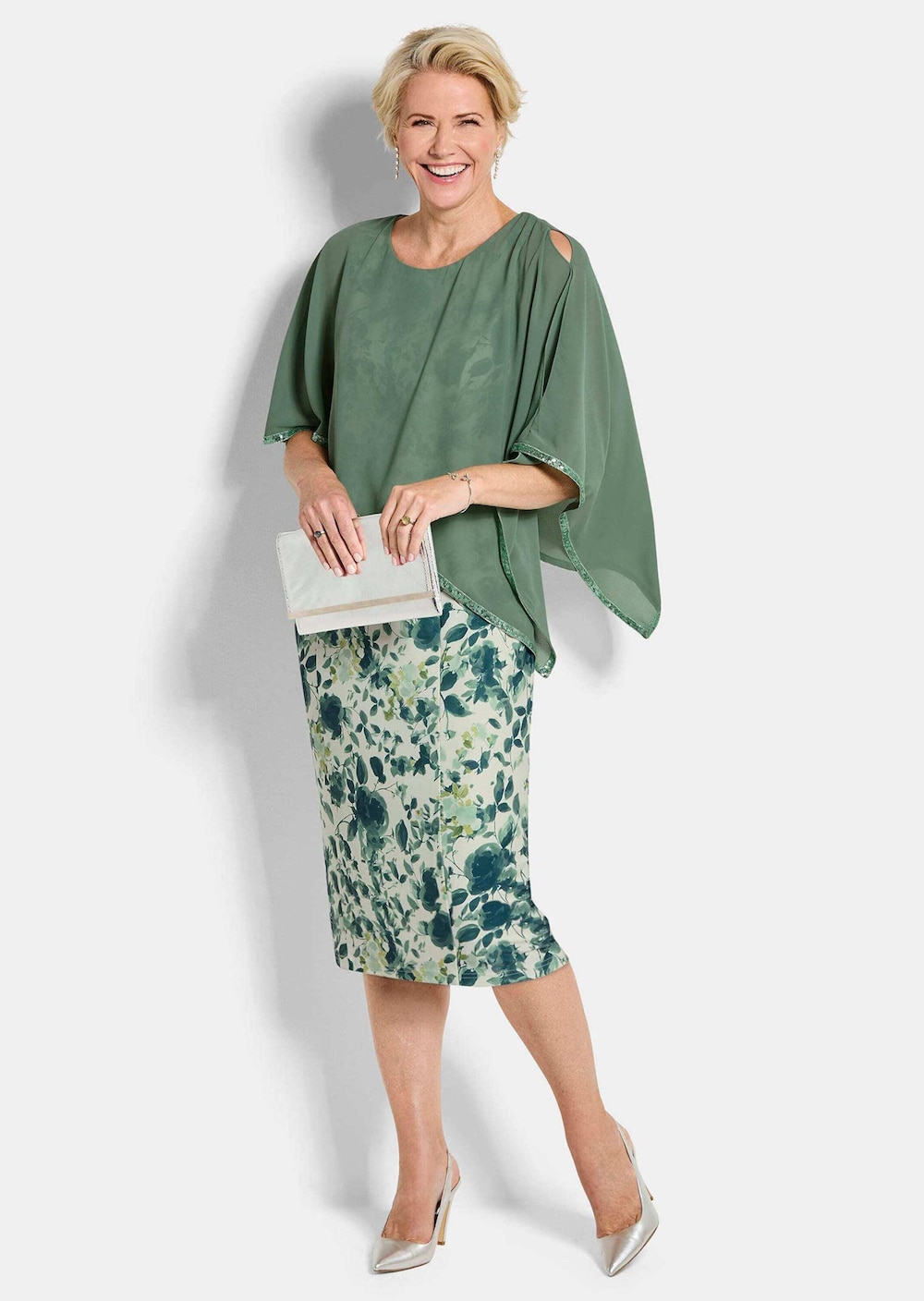 Cocktailkleid mit Chiffonüberwurf