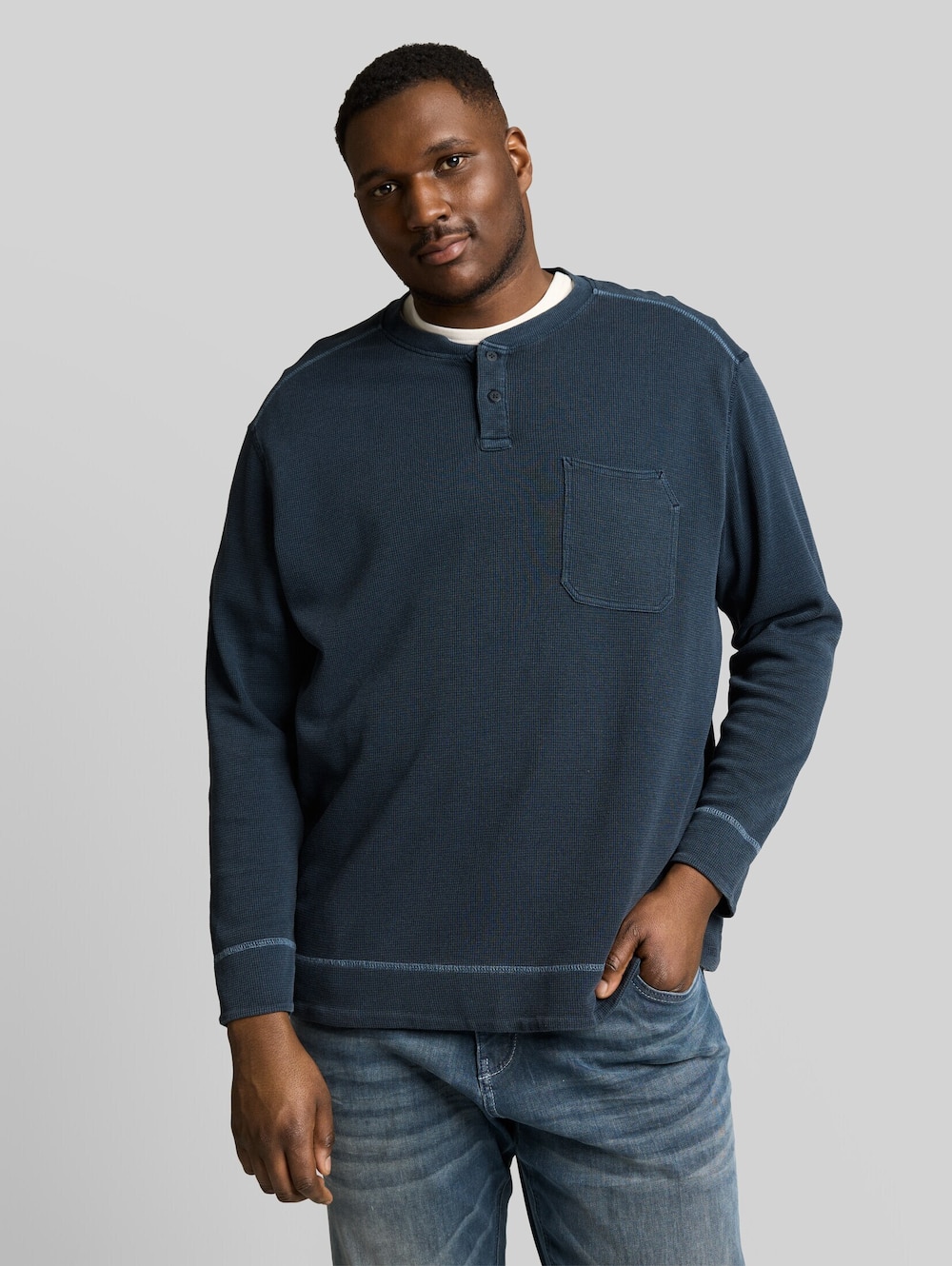 Henley Langarmshirt mit Waffelstruktur