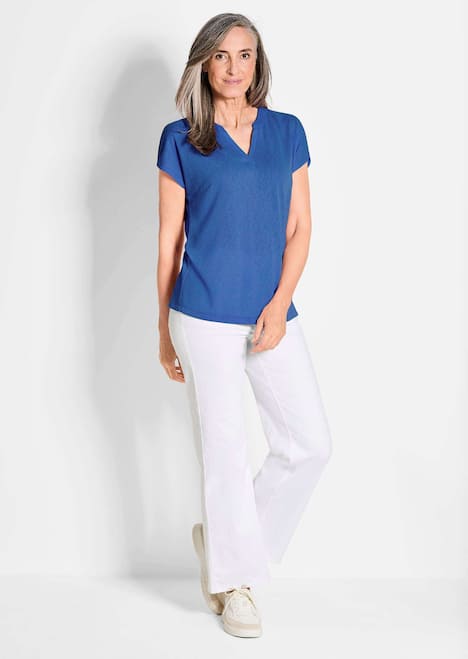 Luftiges Basicshirt mit V-Ausschnitt