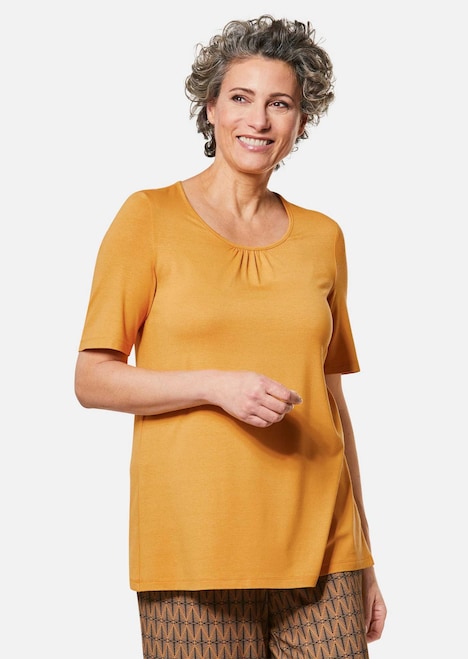 Zeitloses Shirt mit modernem Raffdetail