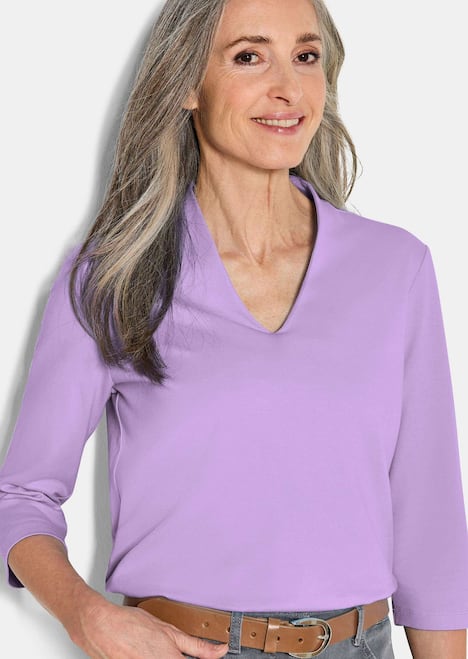 Elegantes Basic-Shirt mit V-Ausschnitt