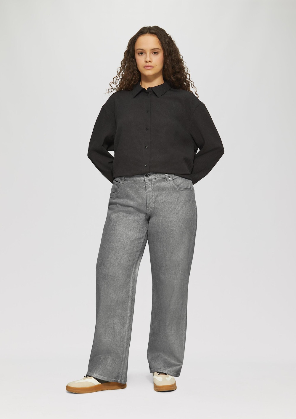 Jeans / Straight Fit / Mid Rise / Straight Leg