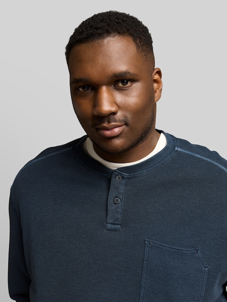 Henley Langarmshirt mit Waffelstruktur