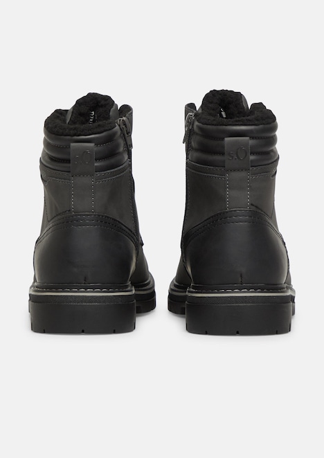 Stiefel in Leder-Optik mit Profilsohle