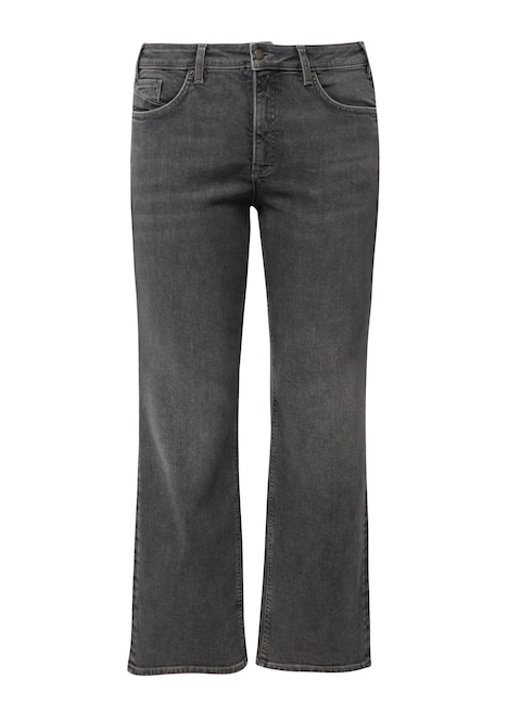 Jeans / Mid Rise / Bootcut Fit