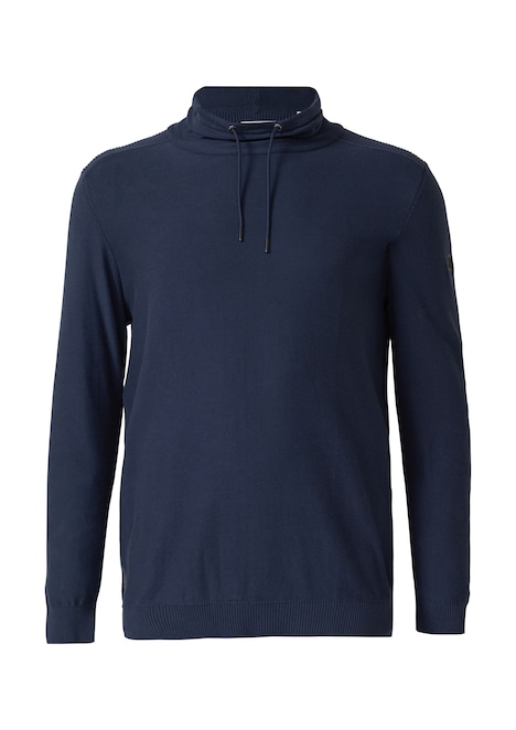 Leichter Pullover mit Snood-Kragen und Logo-Detail
