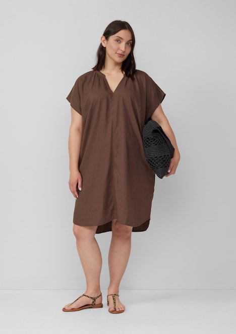Midi-Kleid aus Leinenmix mit Eingrifftaschen