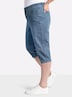 Capri-Jeans erhöht