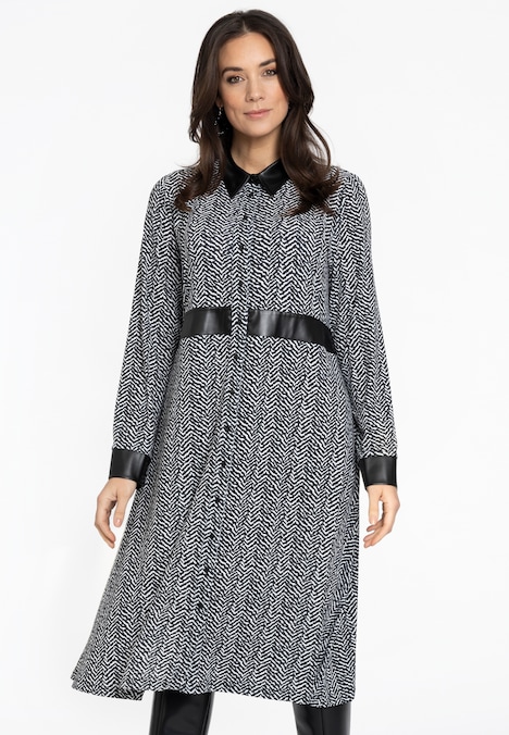 Kleid mit Knopfverschluss
