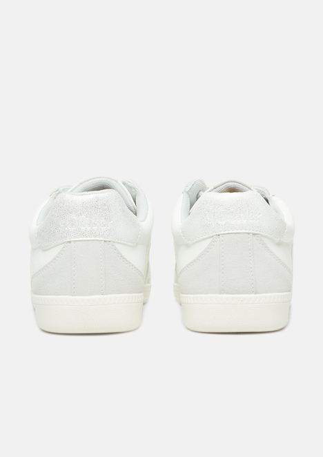 Sneaker mit Logo-Detail