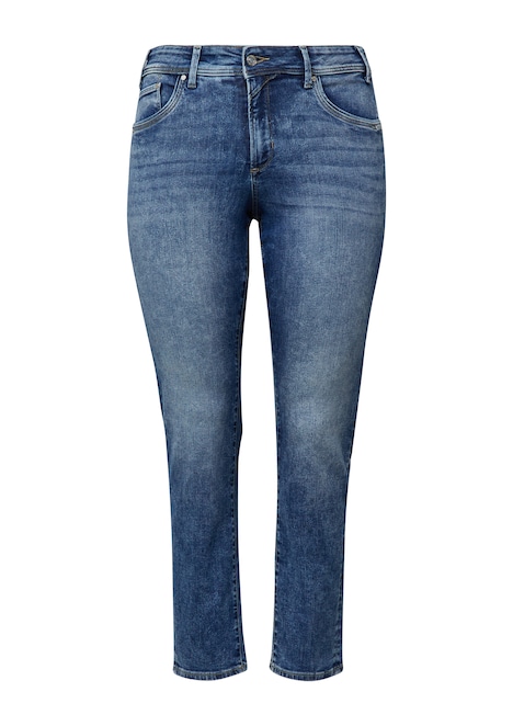 Jeans / Mid Rise / Slim Fit