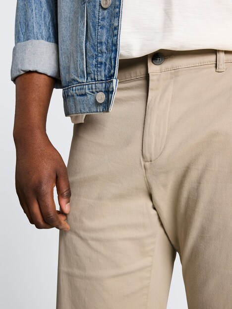 Slim Chino Shorts