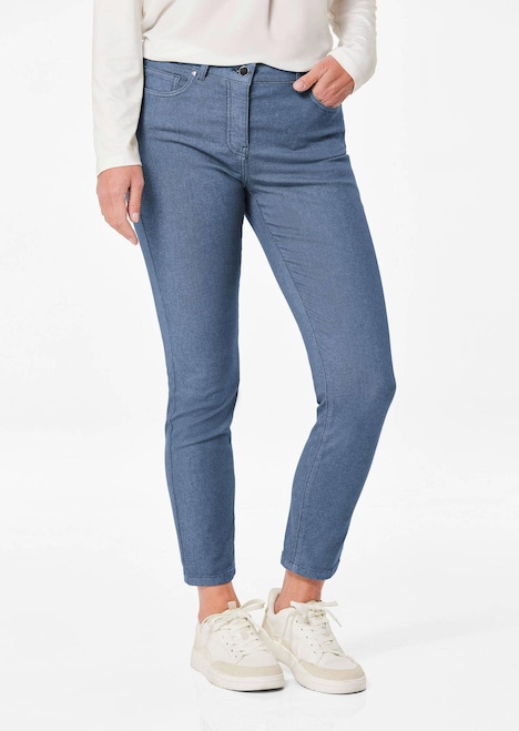7/8-Jeanshose Bella aus superelastischer Qualität für volle Bewegungsfreiheit