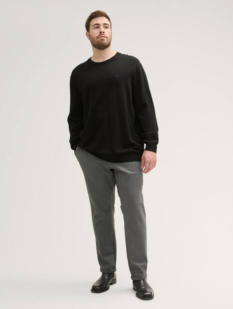 Strickpullover mit Logo Stickerei