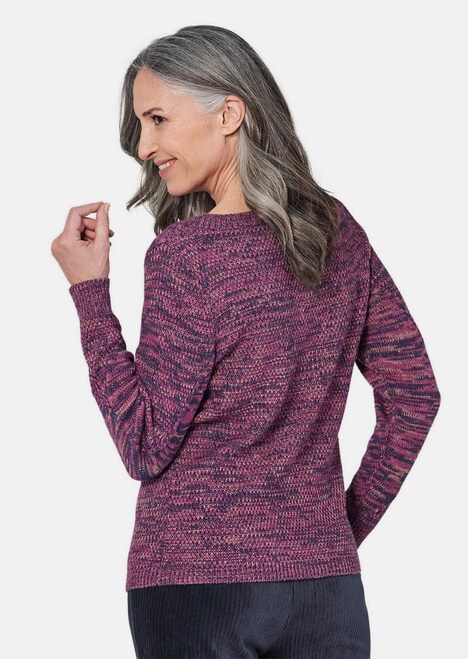 Gebreide trui met kabelpatroon