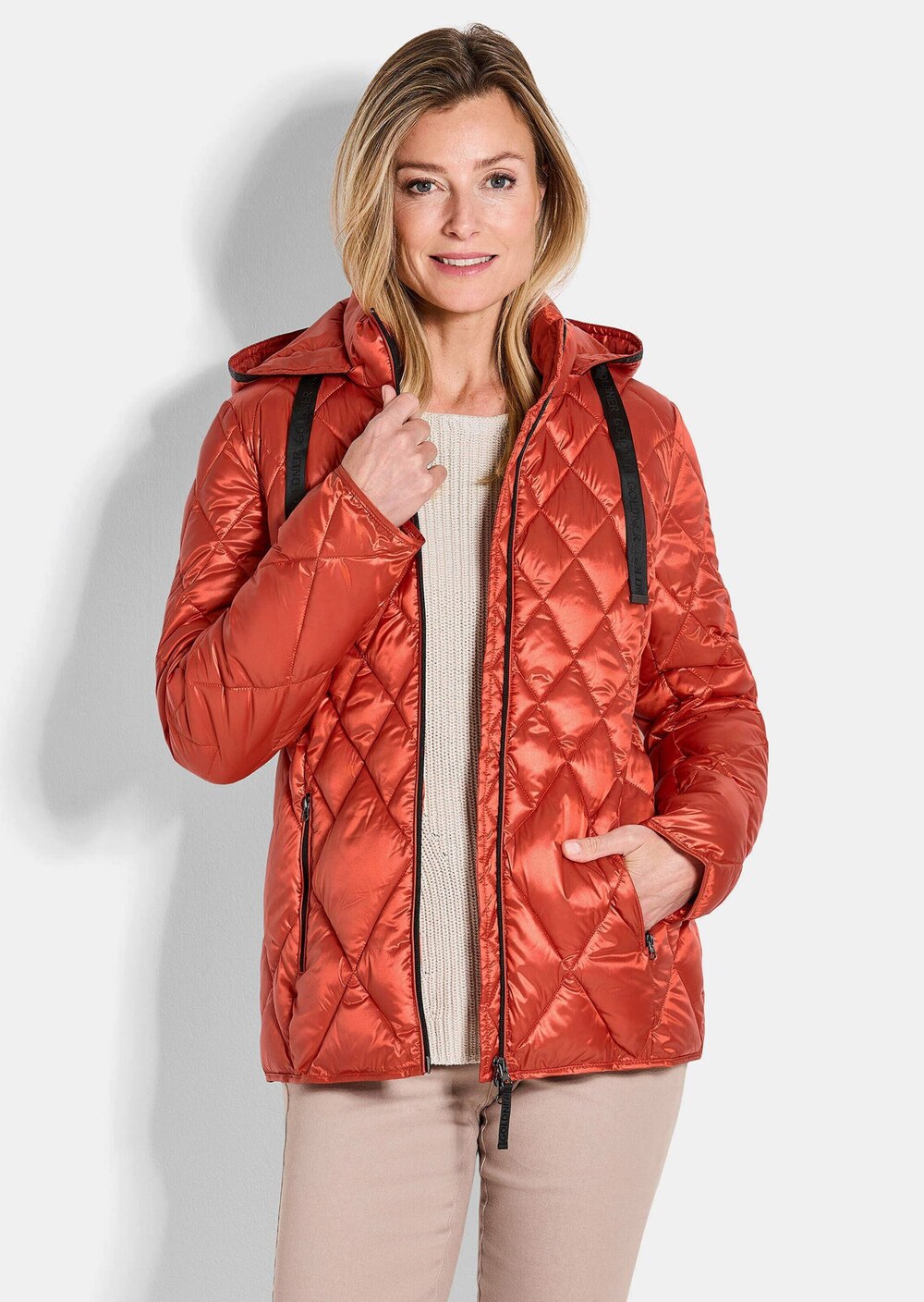 Steppjacke mit Rautenmuster