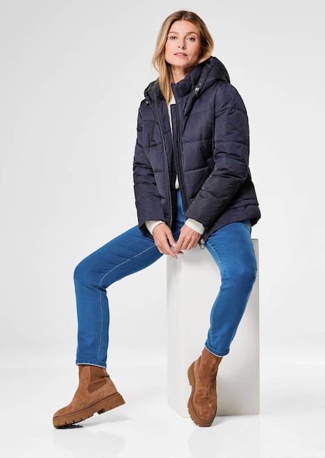 Steppjacke mit Kapuze