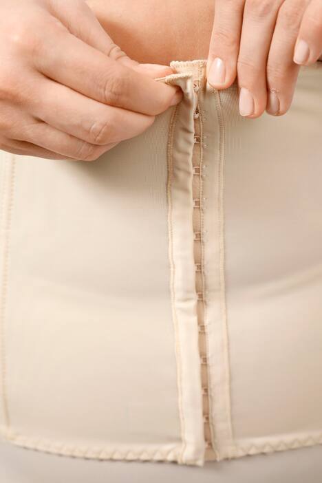 Shaping-Taillengürtel, Hakenverschluss