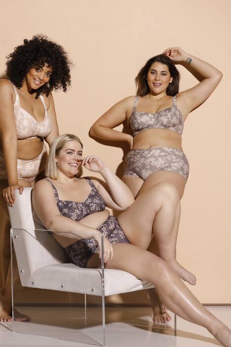 BH ohne Softschalen, Blütendruck, breiter Ausschnitt