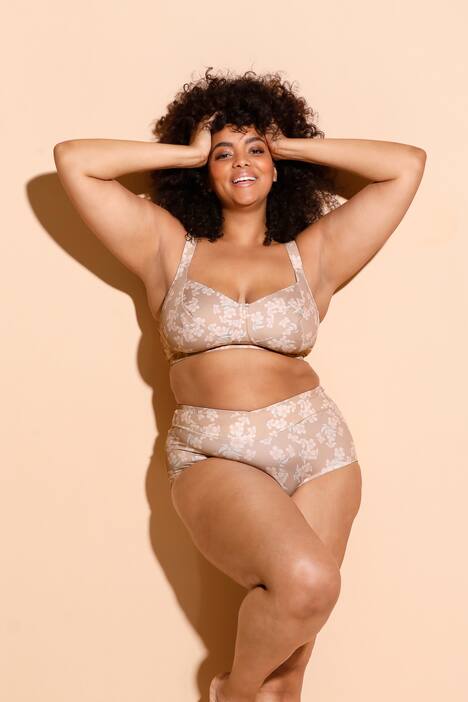 BH ohne Softschalen, Blütendruck, breiter Ausschnitt