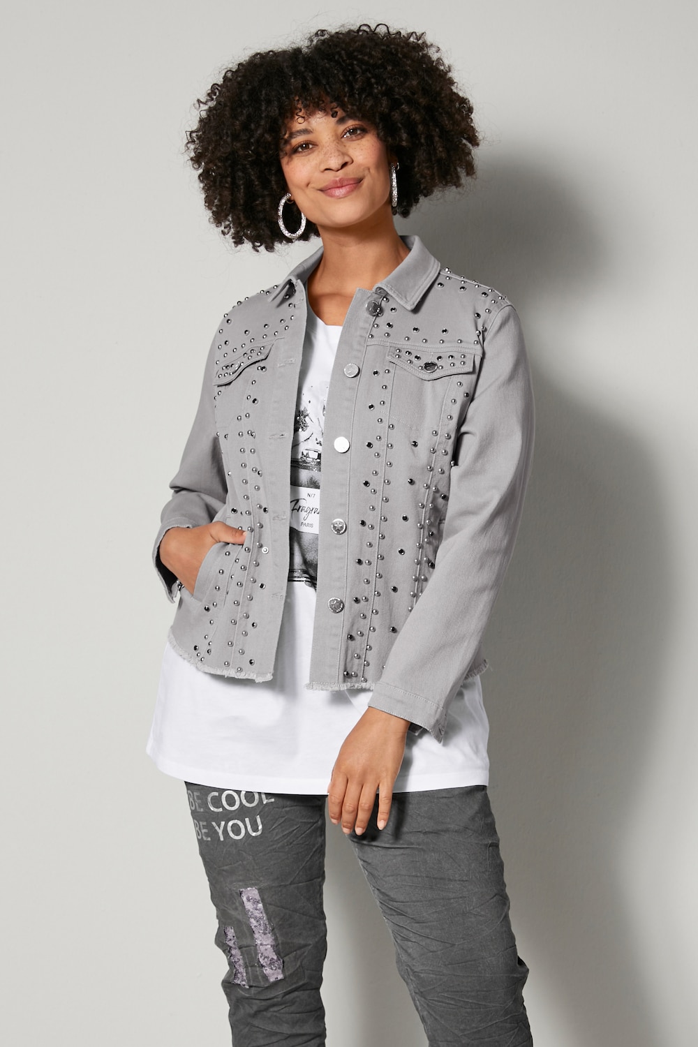 Denim jas, decoratieve studs, overhemdkraag, lange mouwen