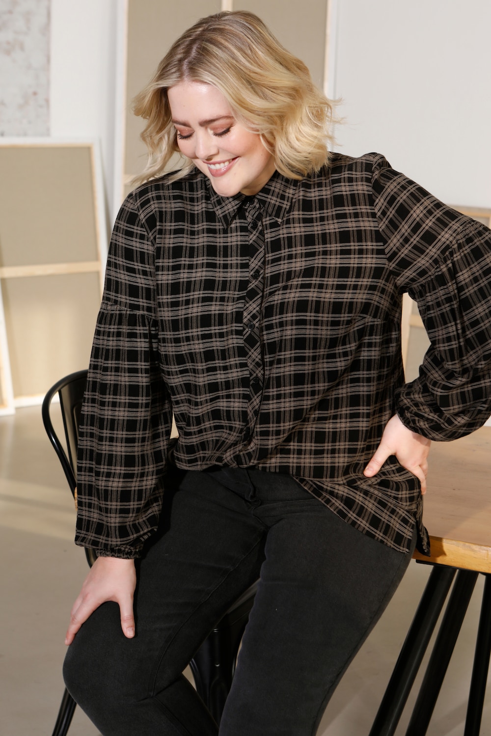 Blouse, ruit, wijde lange mouwen