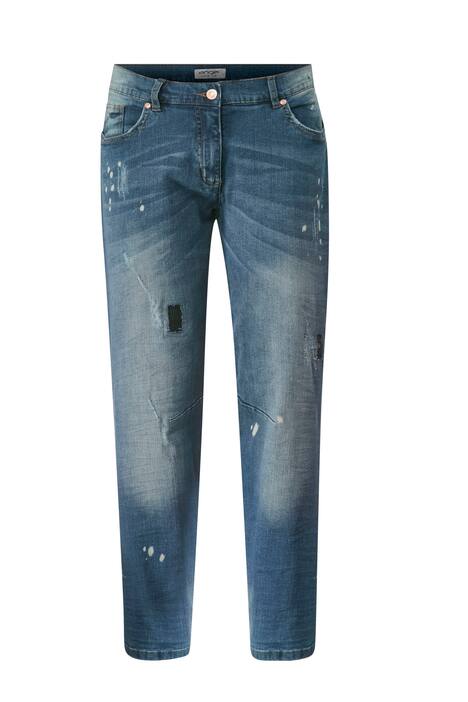 Jeans mit Destroyed-Effekten