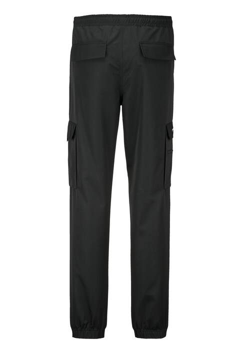 Cargo broek met cargozakken aan de zijkant