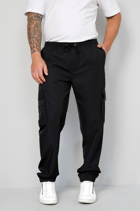 Cargo broek met cargozakken aan de zijkant