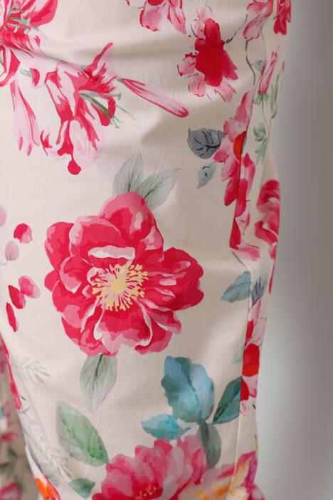 Hose allover mit Blumenprint