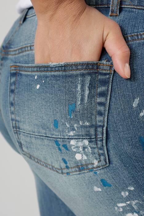 Jeans met destroyed effecten