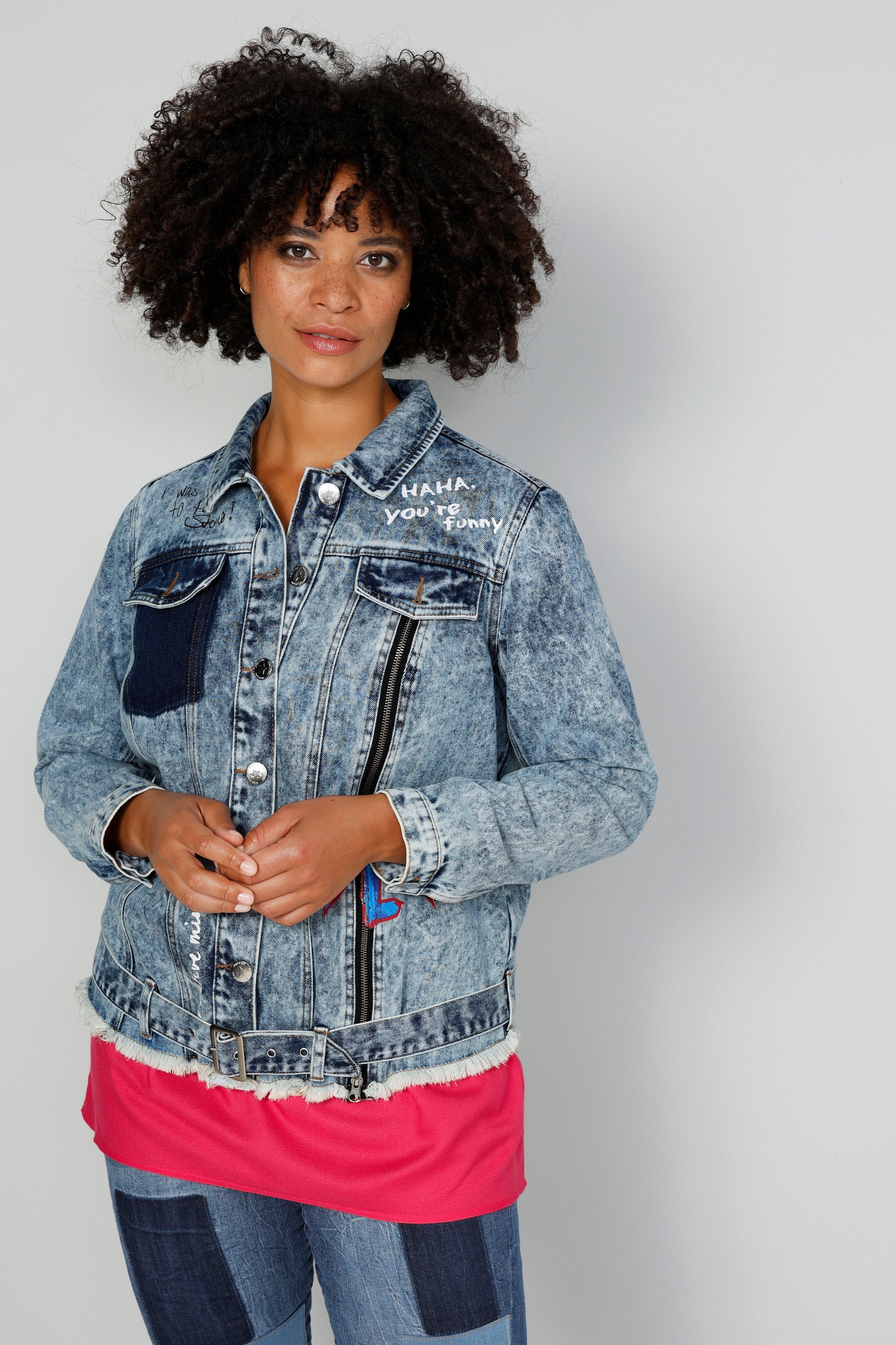 Angel of Style Damen große Größen Jeansjacke Used Look Rücken Print Zierzipper