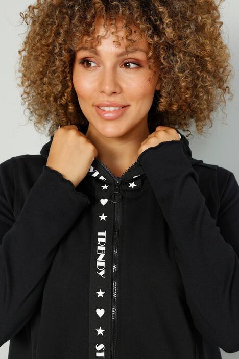 Long gilet en molleton à capuche, zip et bande fantaisie