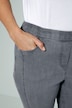 Slim fit 4-pocket jeans with decorative seam and elastic waist