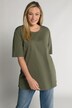 T-shirt, okrągły dekolt, luźny krój, rękaw 1/2